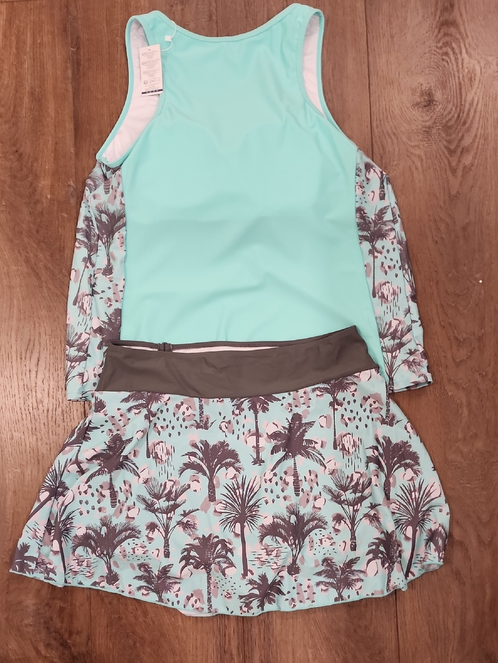 Summer Mae Blouson Tankini Swimsuit Built In Shorts Glow Leopard size 14 NWT - Picture 11 of 11